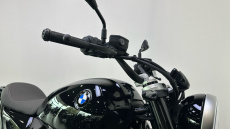 BMW R12 (24MY)